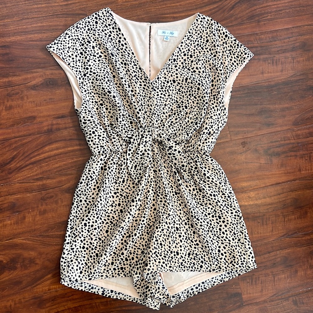She + Sky Women’s Cheetah Romper